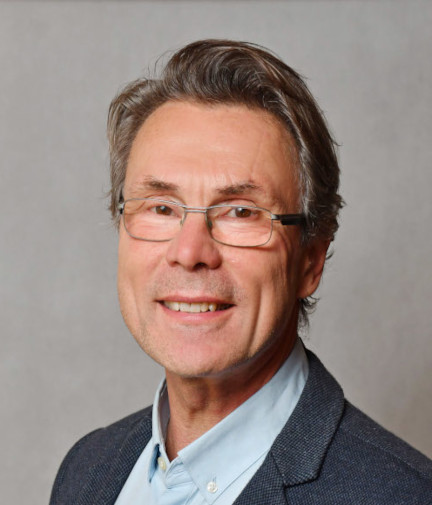 Dr. Schwanner Gábor